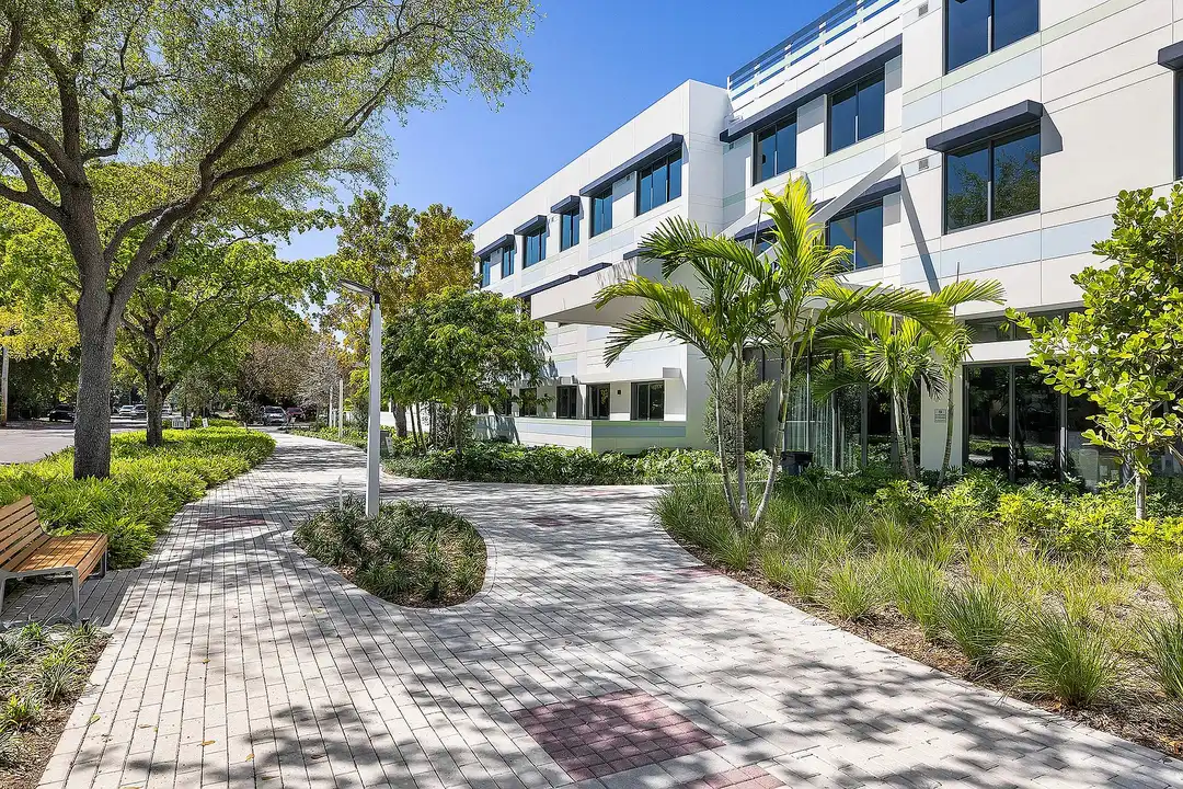 Residences at Nomi - 55+ Active Adult Apartment Homes - 950 NE 124th St ...