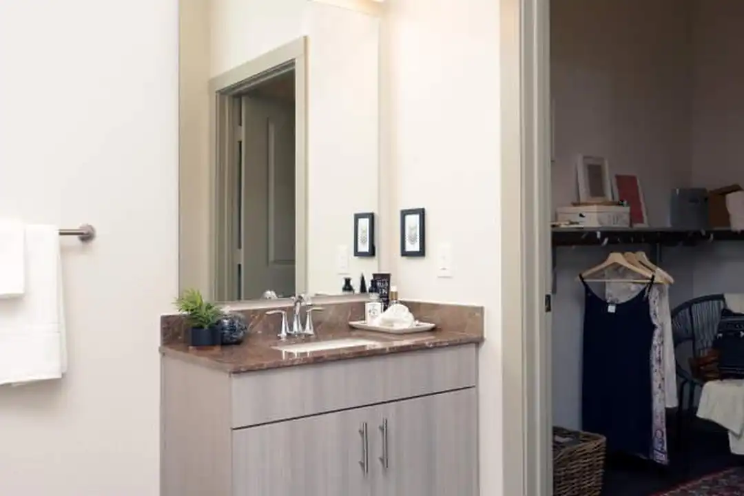 4216 Sloane St - View 6
