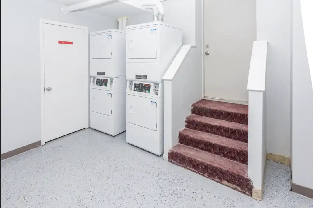 7644 S Stewart Ave unit G2 - View 4