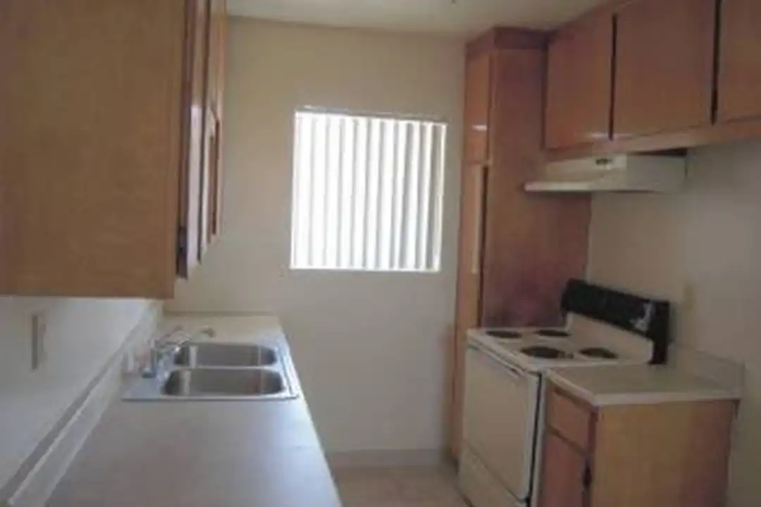 835 13th St unit 859F - View 3