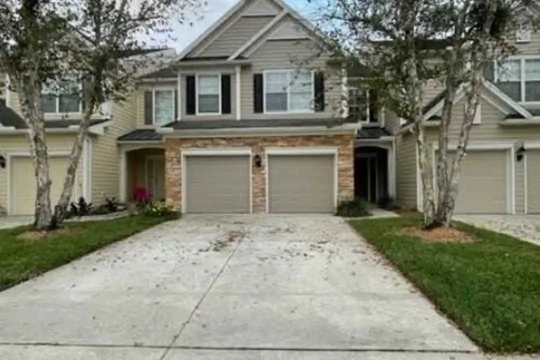 11043 Castlemain Cir E – pohled 3
