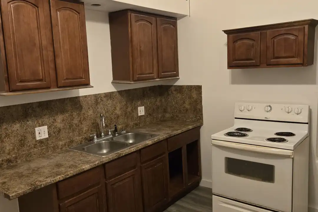 114 Hedges St unit 1 – photo 1