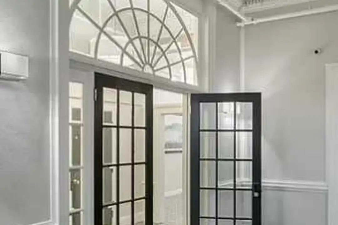 101 Westland Ave - View 4