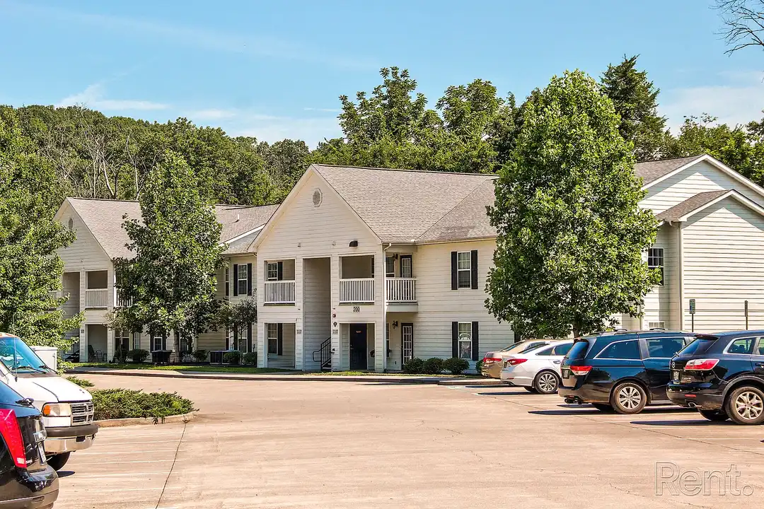 Hallmark at Oak Ridge Apartments - 500 Tuskegee Dr - Oak Ridge, TN | Rent.