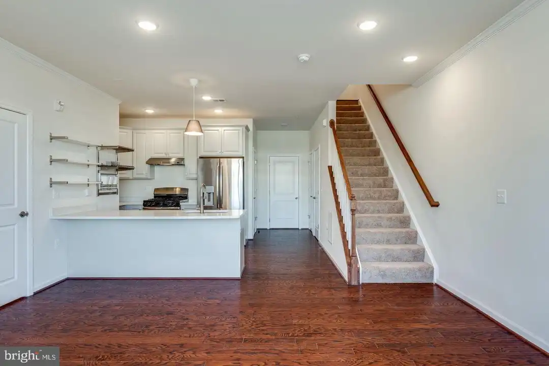 1004 Ribbon Limestone Terrace SE - View 3