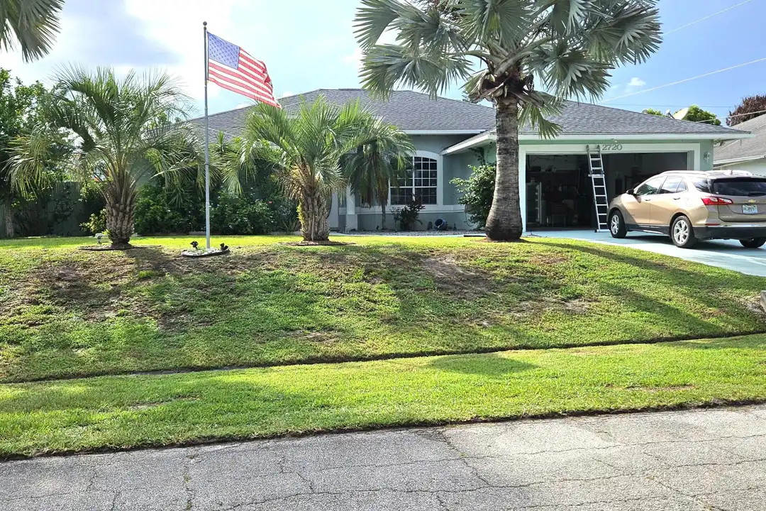 2720 SE Kern Rd - View 2