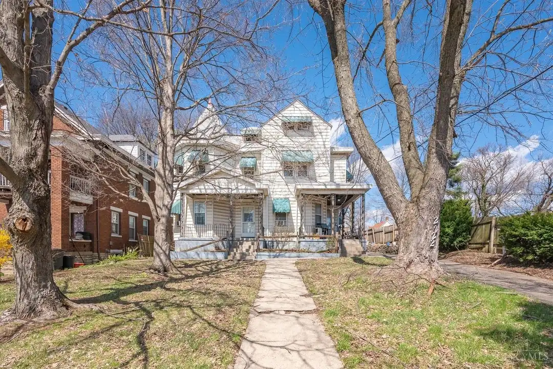 2222 Lawn Ave #6 – photo 1