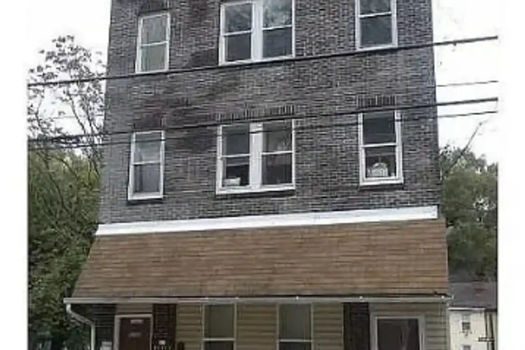 3148 McClure Ave unit #102 – photo 1