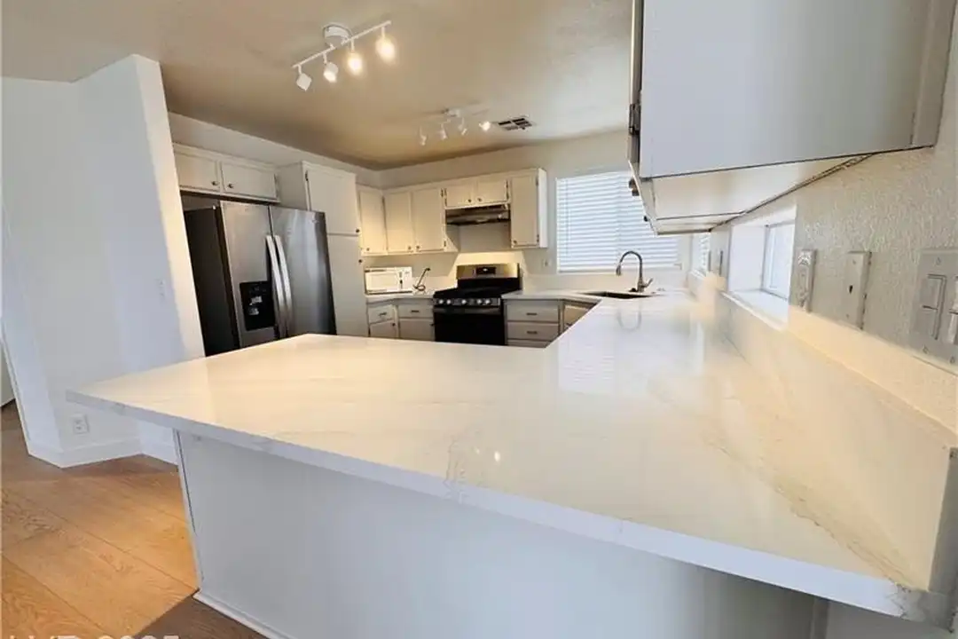 6608 Lund Dr - View 4