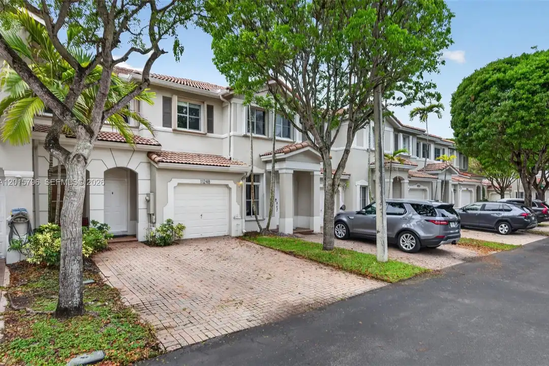 11248 NW 56th St - View 6