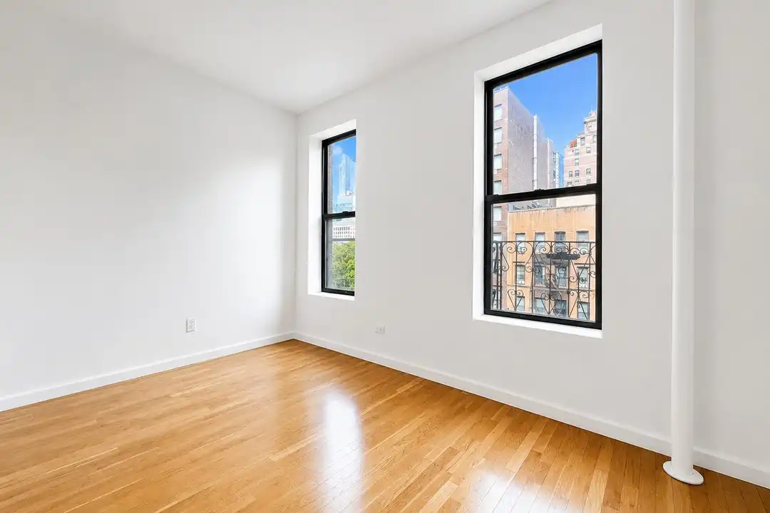 1270 1st Ave unit 5B - View 2