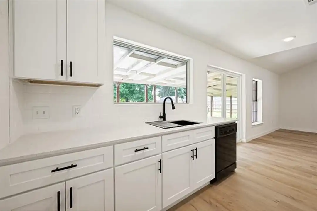 2014 Laurel Oaks Dr - View 5
