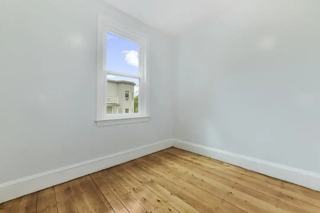 Apartment in Boston - View 4