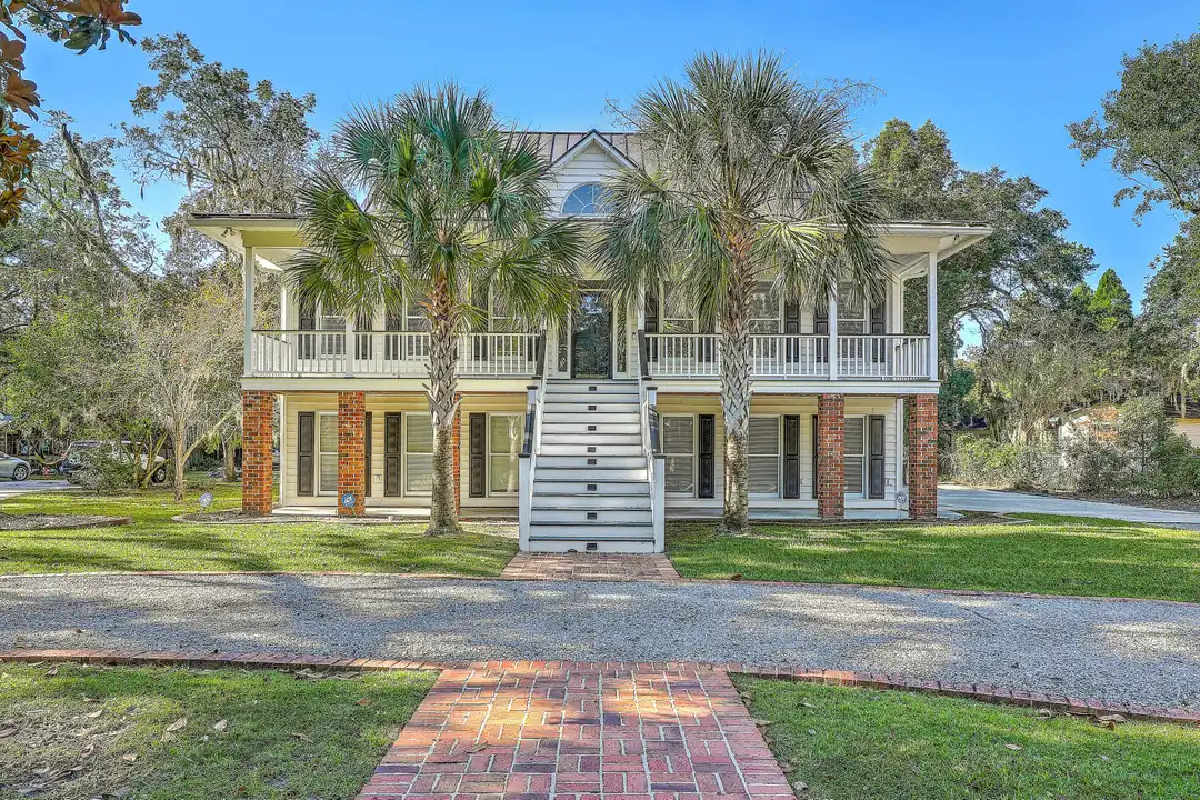 317 Rutherford St – photo 1