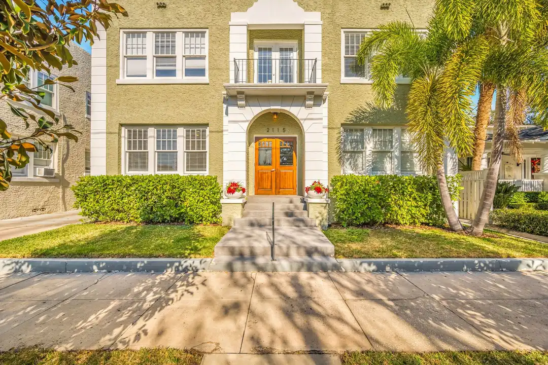 Apartment in Tampa - View 2