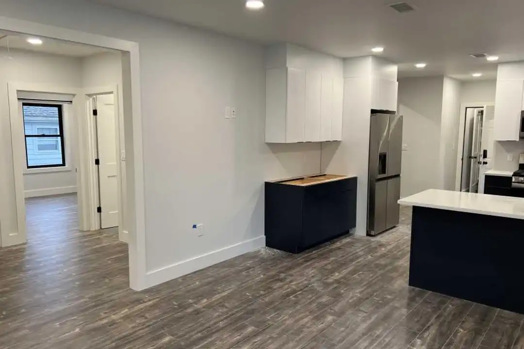 Apartment in Boston - View 2