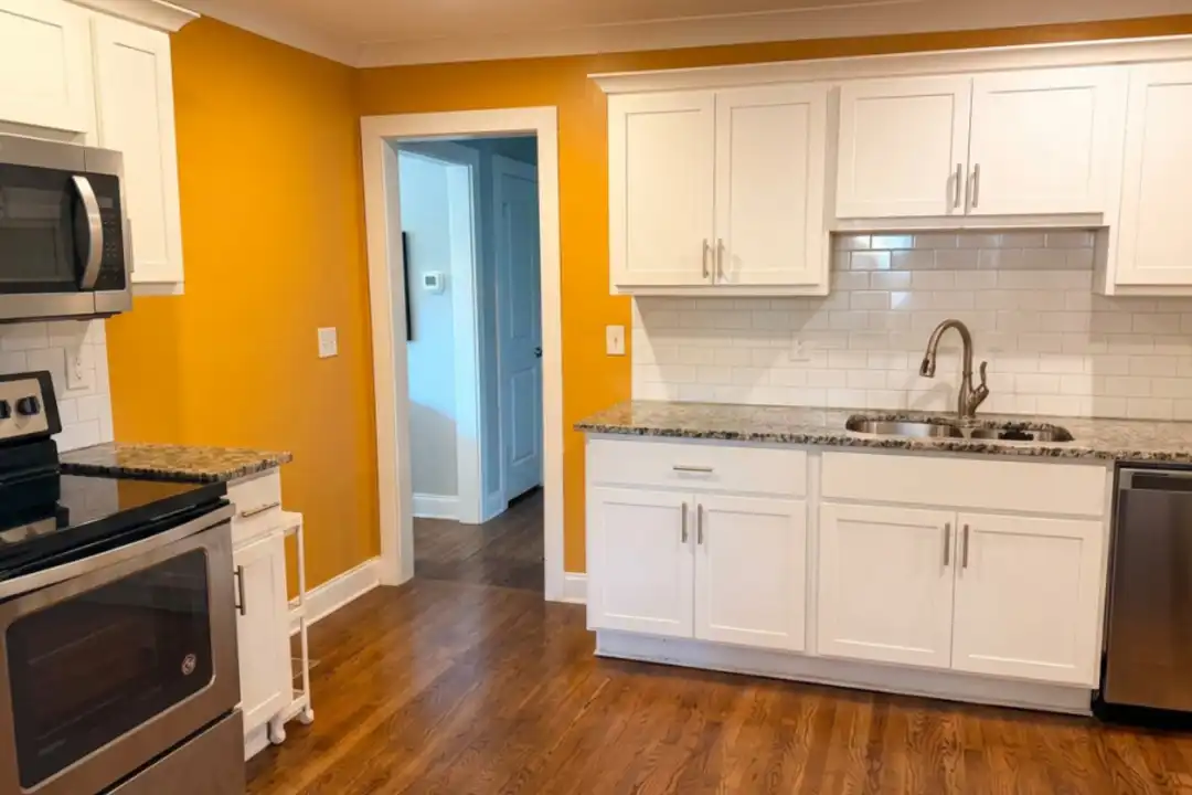 2561 Sylvan Rd - View 4
