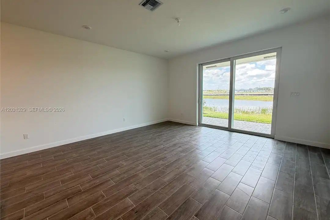 Apartment in Fort Pierce - View 4