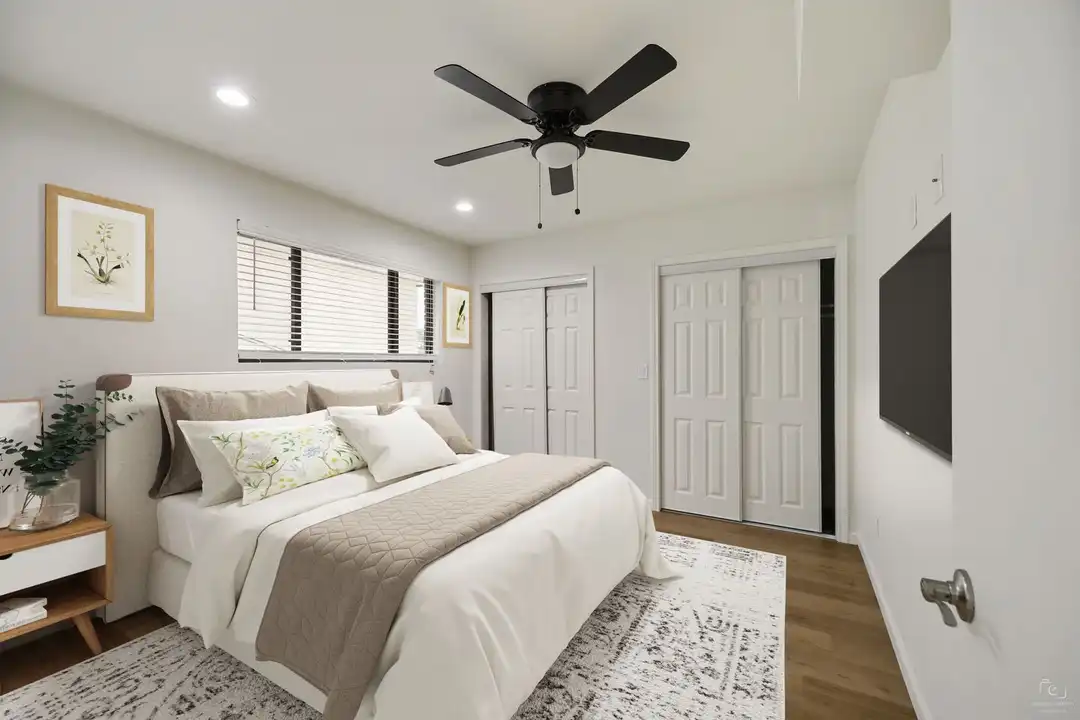 4823 Gaston Ave - View 3
