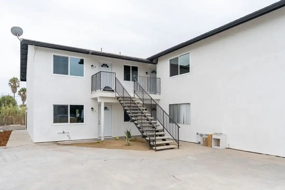 317 Tremont St unit 5 - View 3