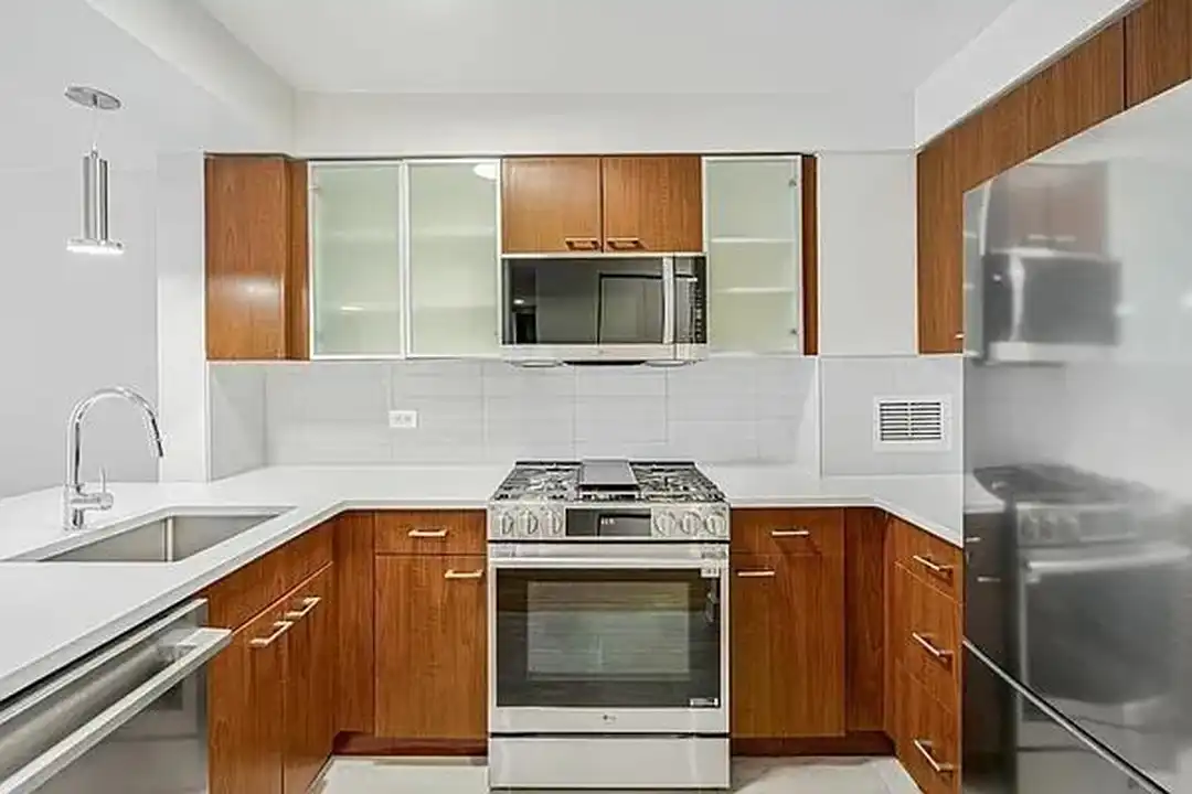 130 W 15th St unit 3G – pohled 3