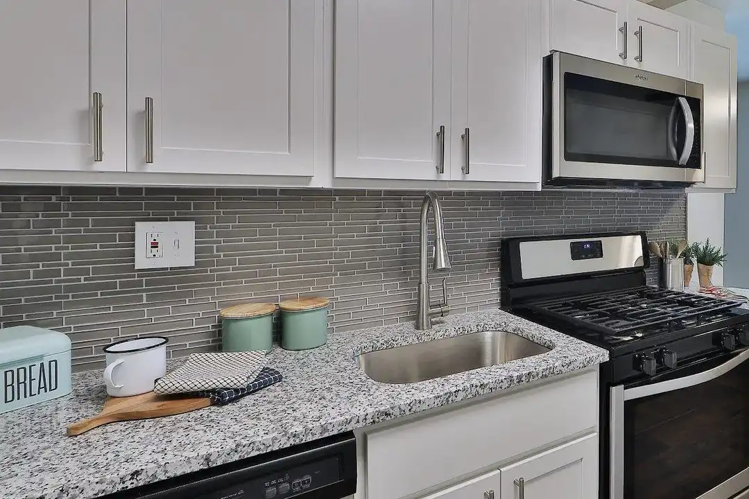 Cranbury Crossing Apartment Homes – photo 1 of 36