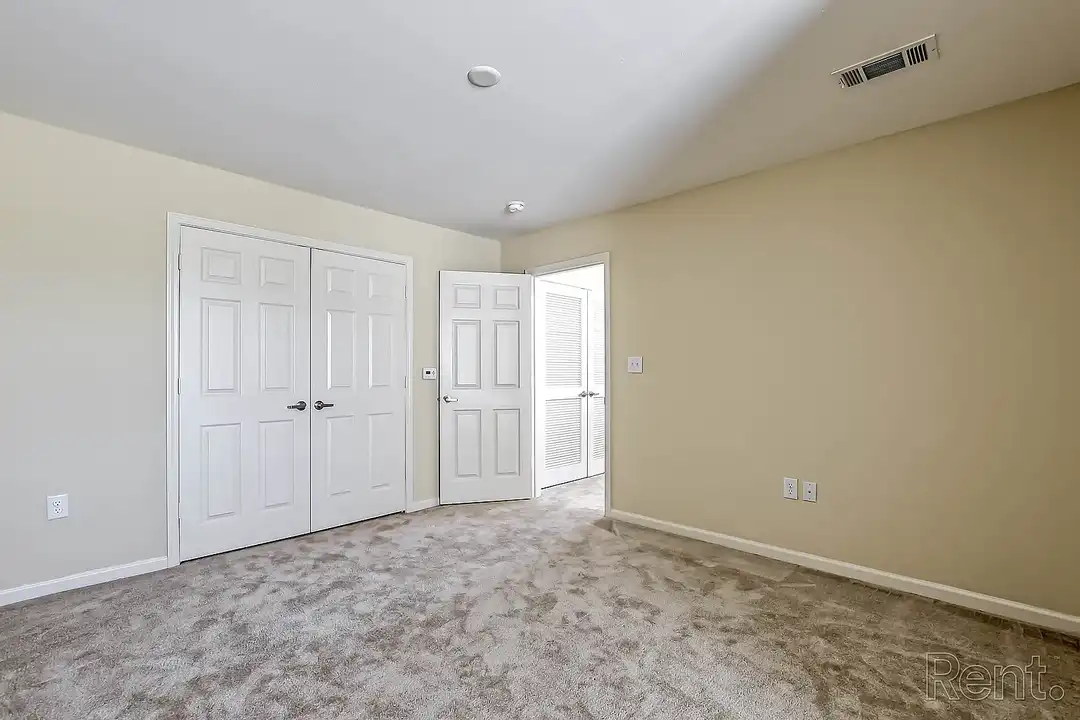 Oak Manor Villas – photo 1