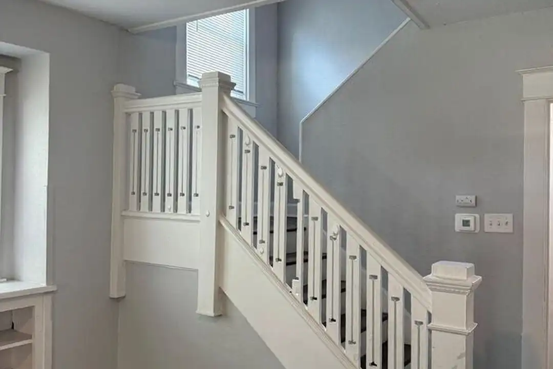 3106 N College Ave - More