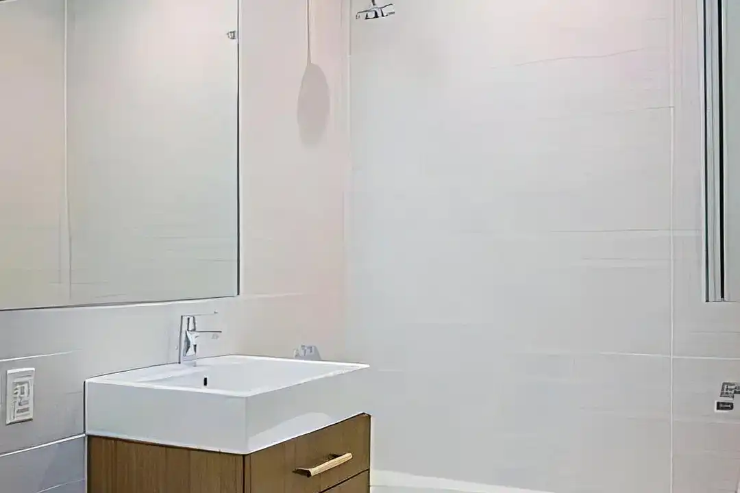 101 W 15th St unit 328 – pohled 4