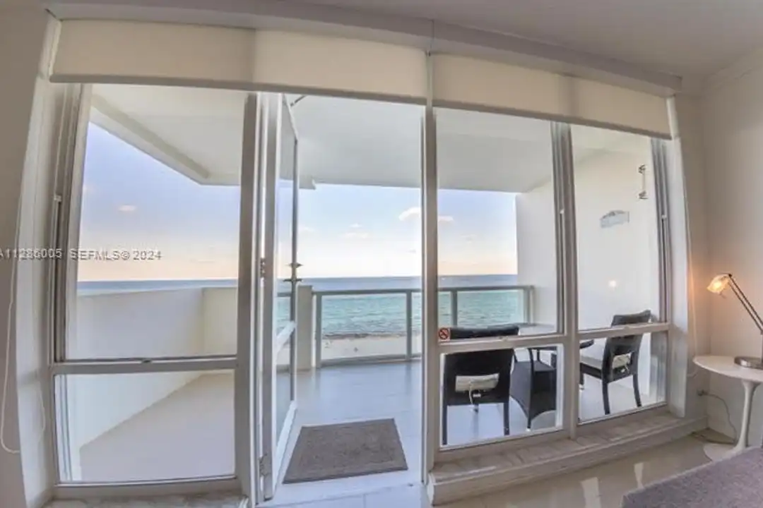 1206 Collins Ave unit 5601 Collins Ave #1206 - View 3