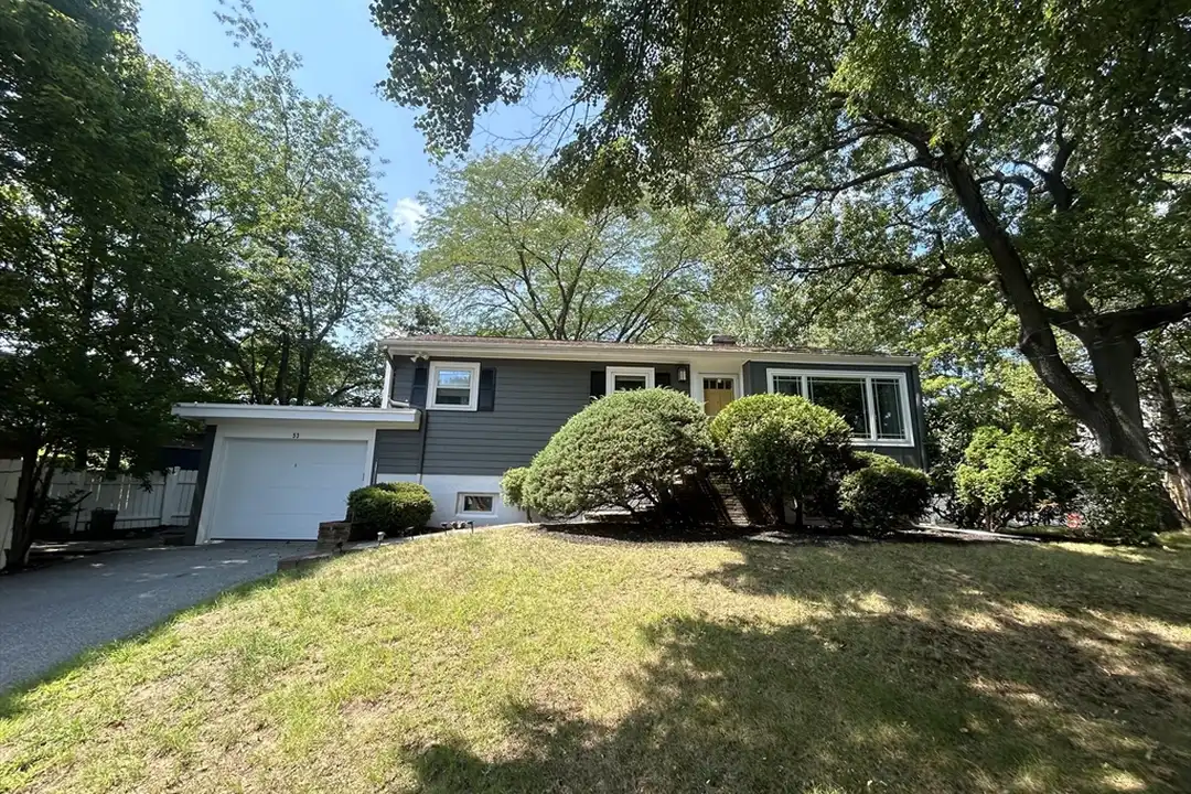 53 Dickson Ave – photo 1