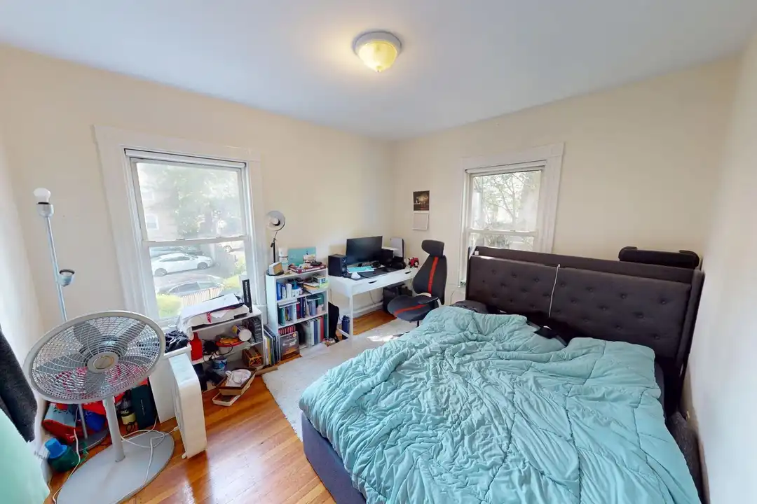 19 Woodstock Ave - More