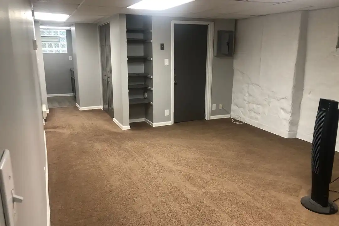125 Roup Ave unit Apt. 4 – photo 1