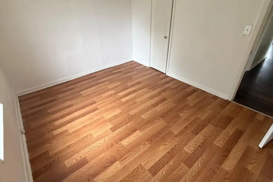 3255 Waverly St - View 4