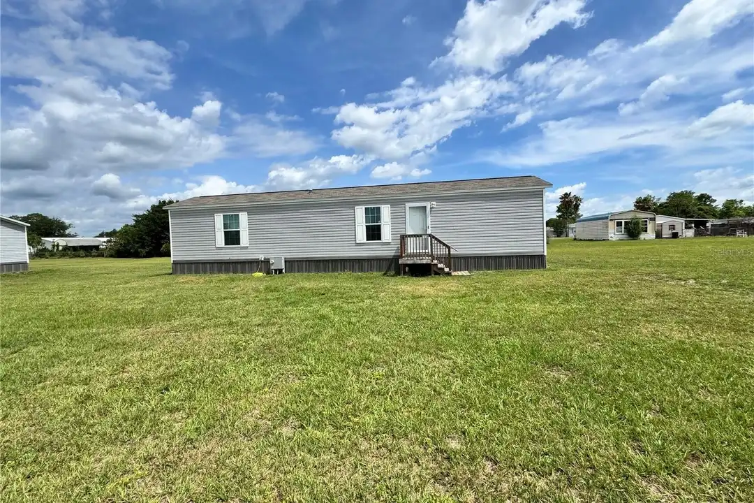 1115 NW 12th Ln – photo 1 of 13