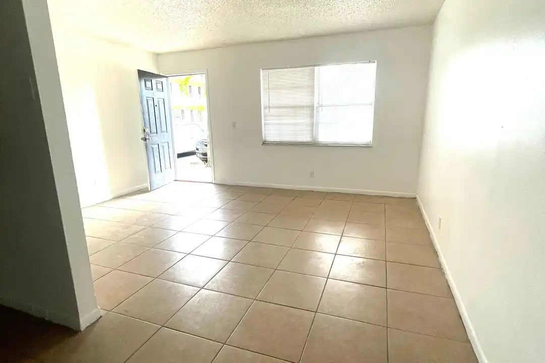 1919 N Haverhill Rd unit 1919-5 - View 2
