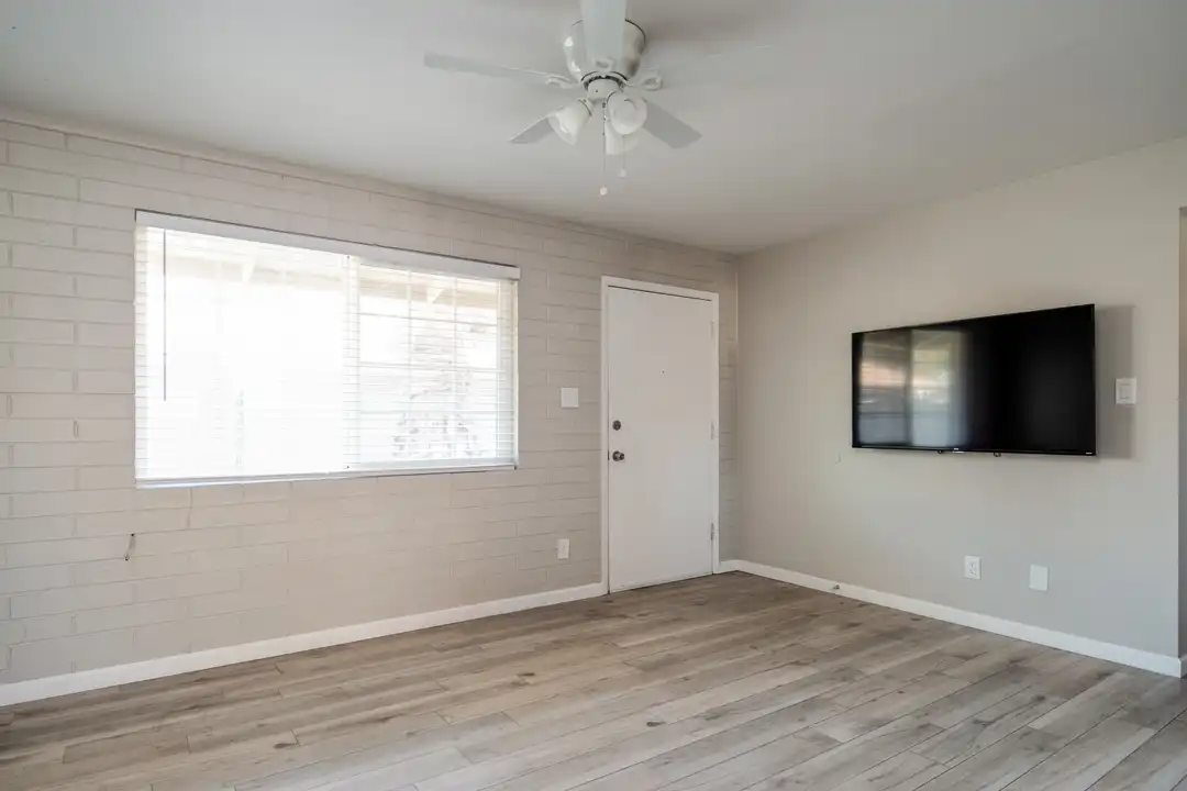 933 S Farmer Ave unit 939-2 - View 4