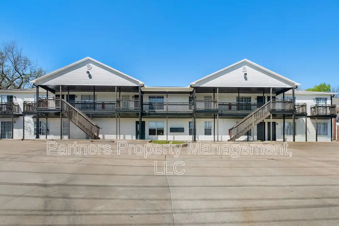 Apartment in Fayetteville - View 2