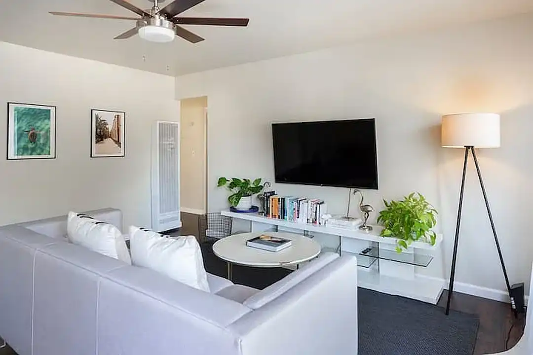 Apartment in Mountain View - View 5