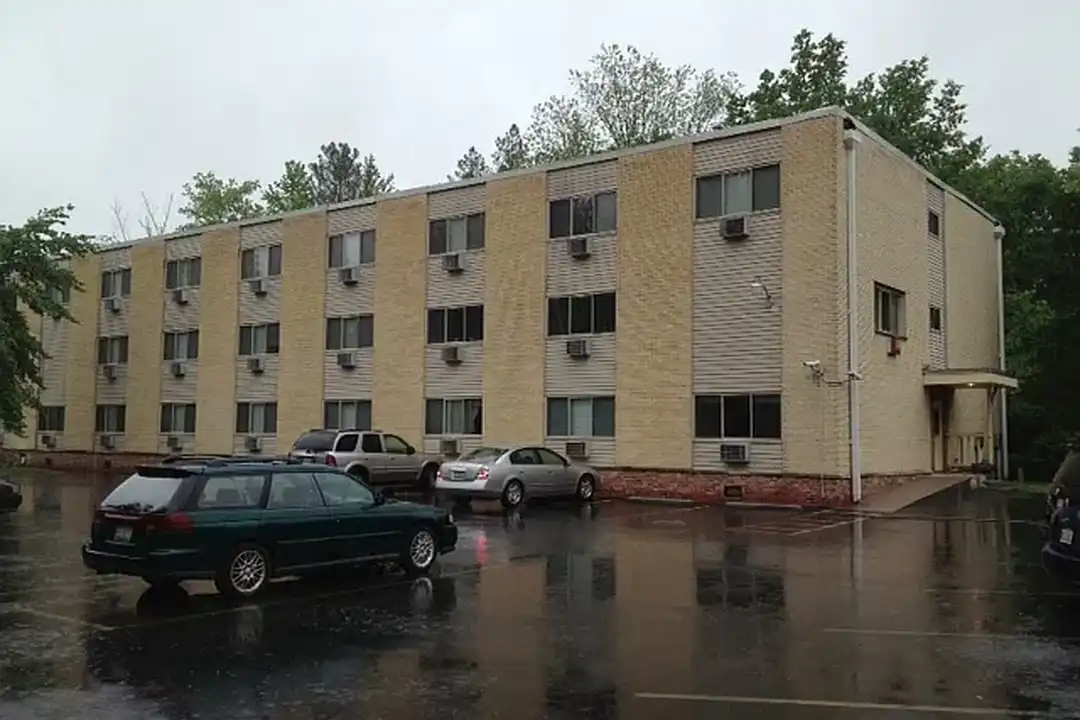 Westwood Apartments – photo 1