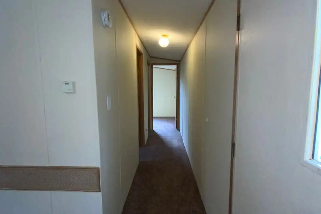 19 Roberts Rd - More