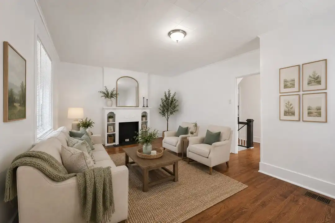 5556-5558 Pocusset St unit 5556 – photo 1