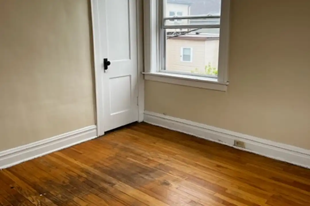 4402 Magoun Ave unit H - View 5