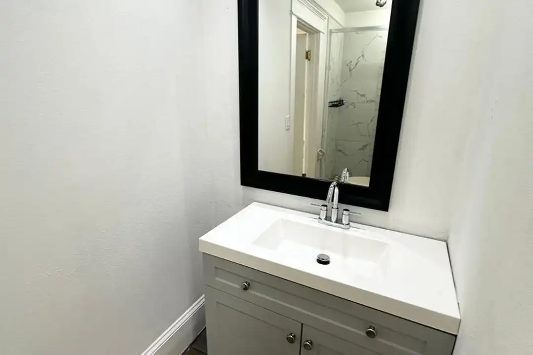 606 Lake Dot Cir unit Unit C - View 6