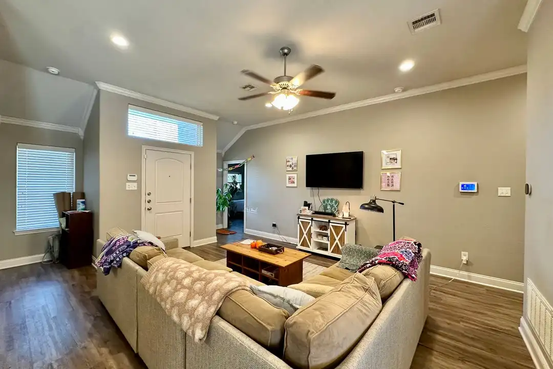 220 Church Ave - View 4