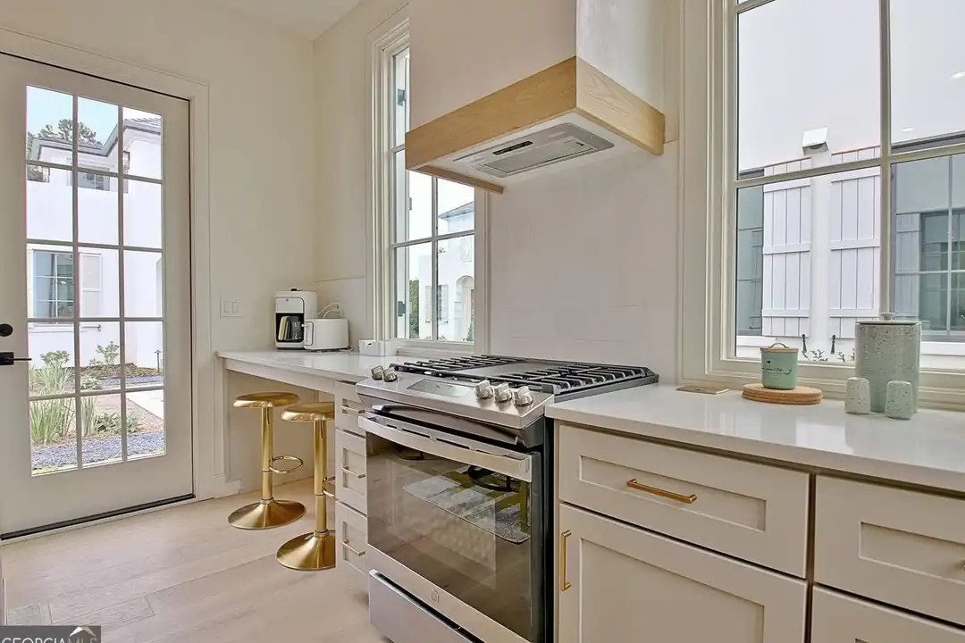 180 High St - View 2
