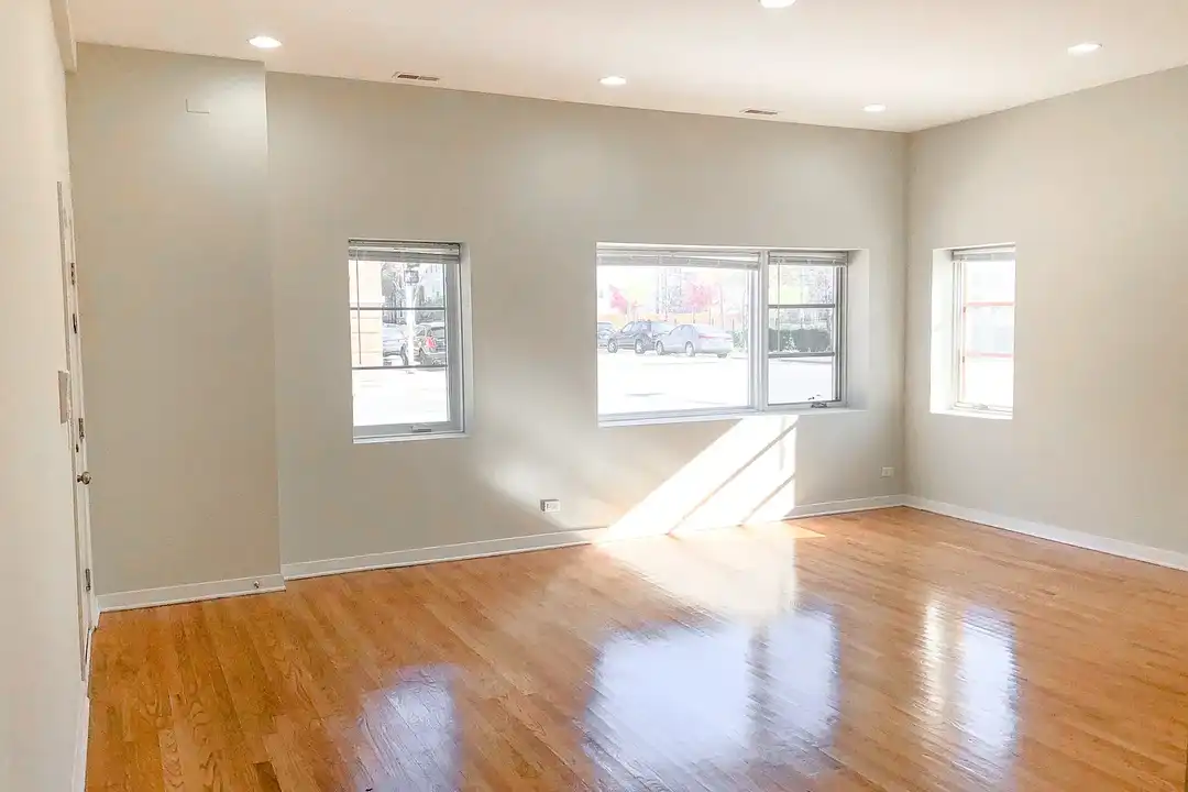 38-44 N. Paulina St. / 1710-1714 W. Warren Blvd. - View 2