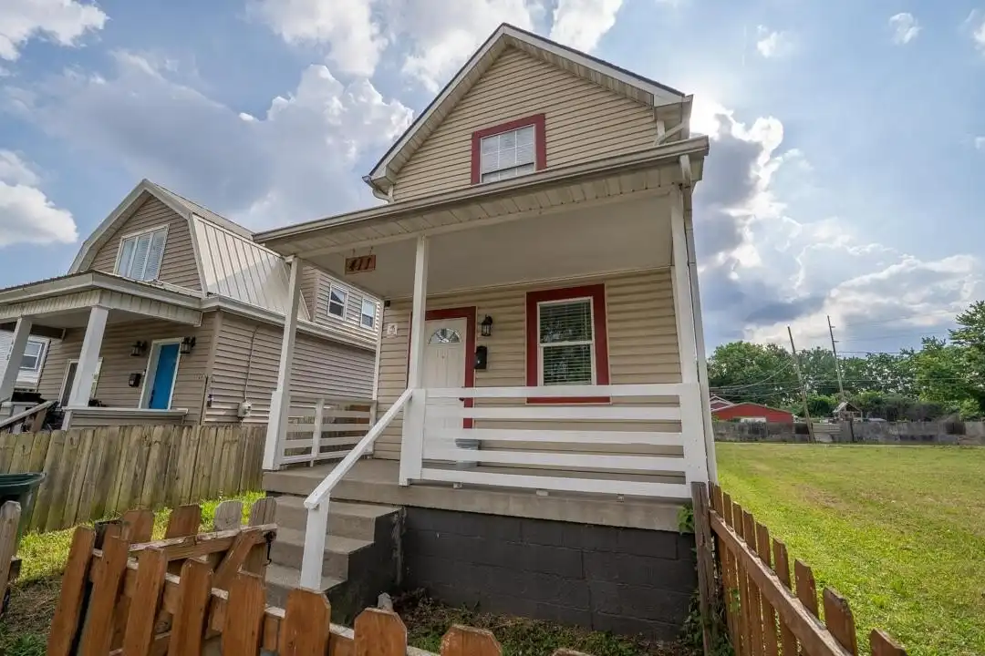 411 S Yale Ave – photo 1