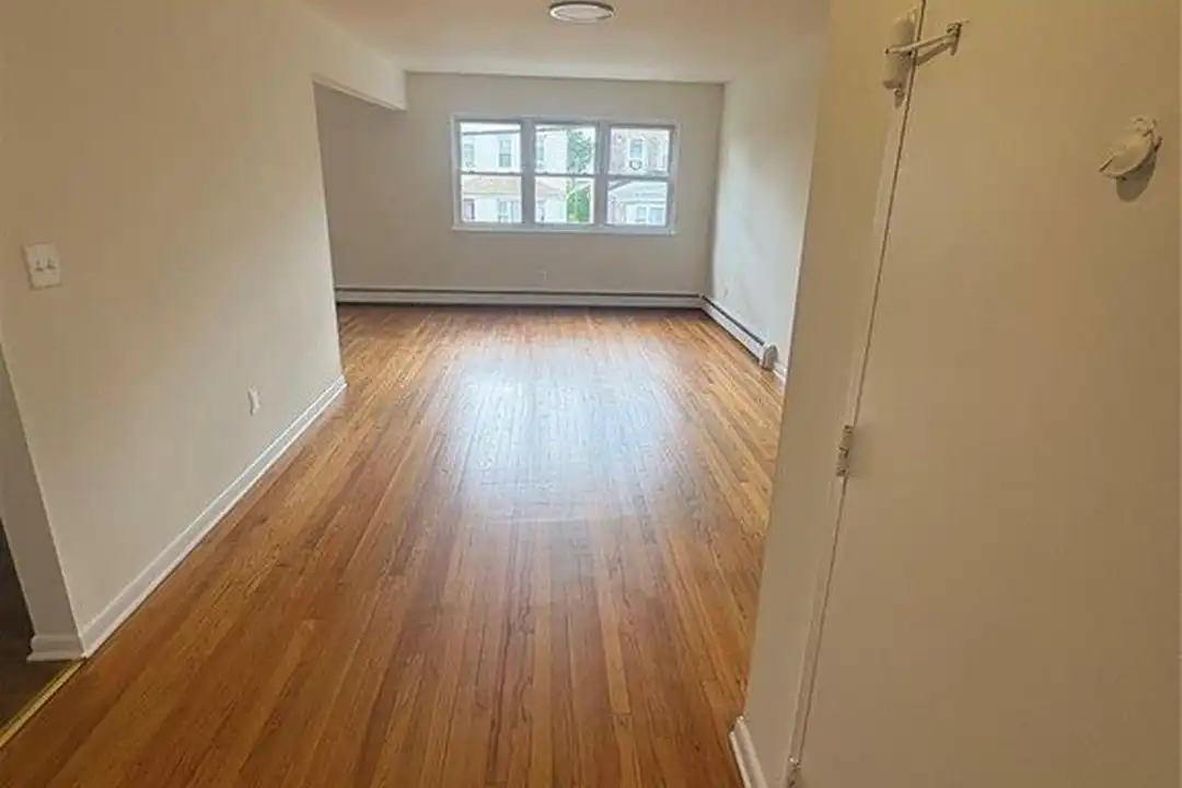 399 Walker St #1B - View 3