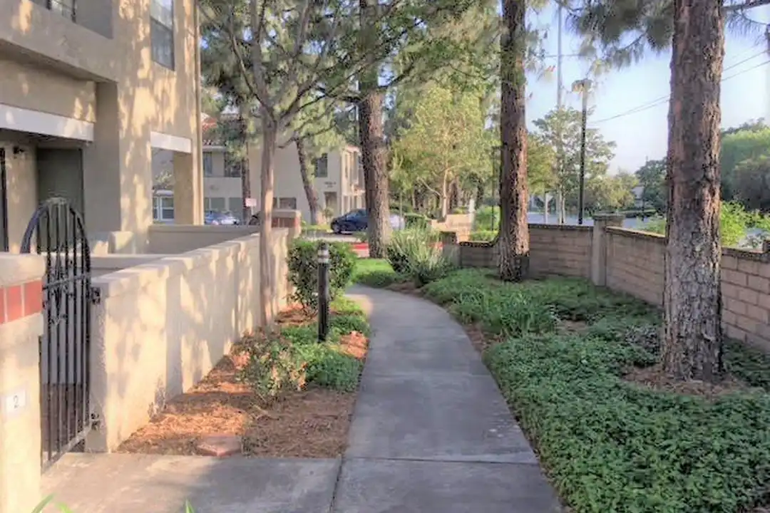 8167 Vineyard Ave - View 2